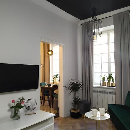 Ndm Apartament Varsavia Esterno foto